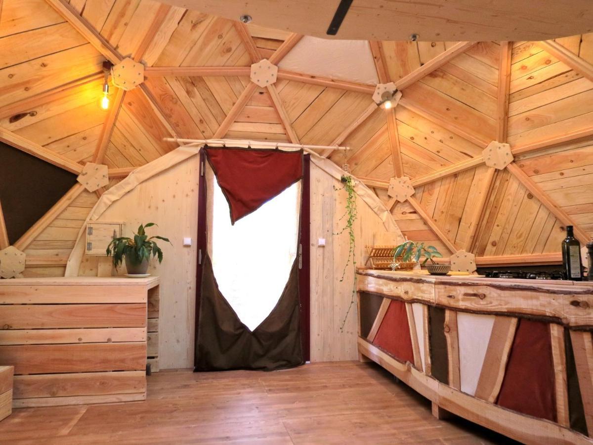 Habitat Createur - Hebergements Insolites Au Camping Municipal "Les Ecureuils" Recoubeau-Jansac Eksteriør bilde